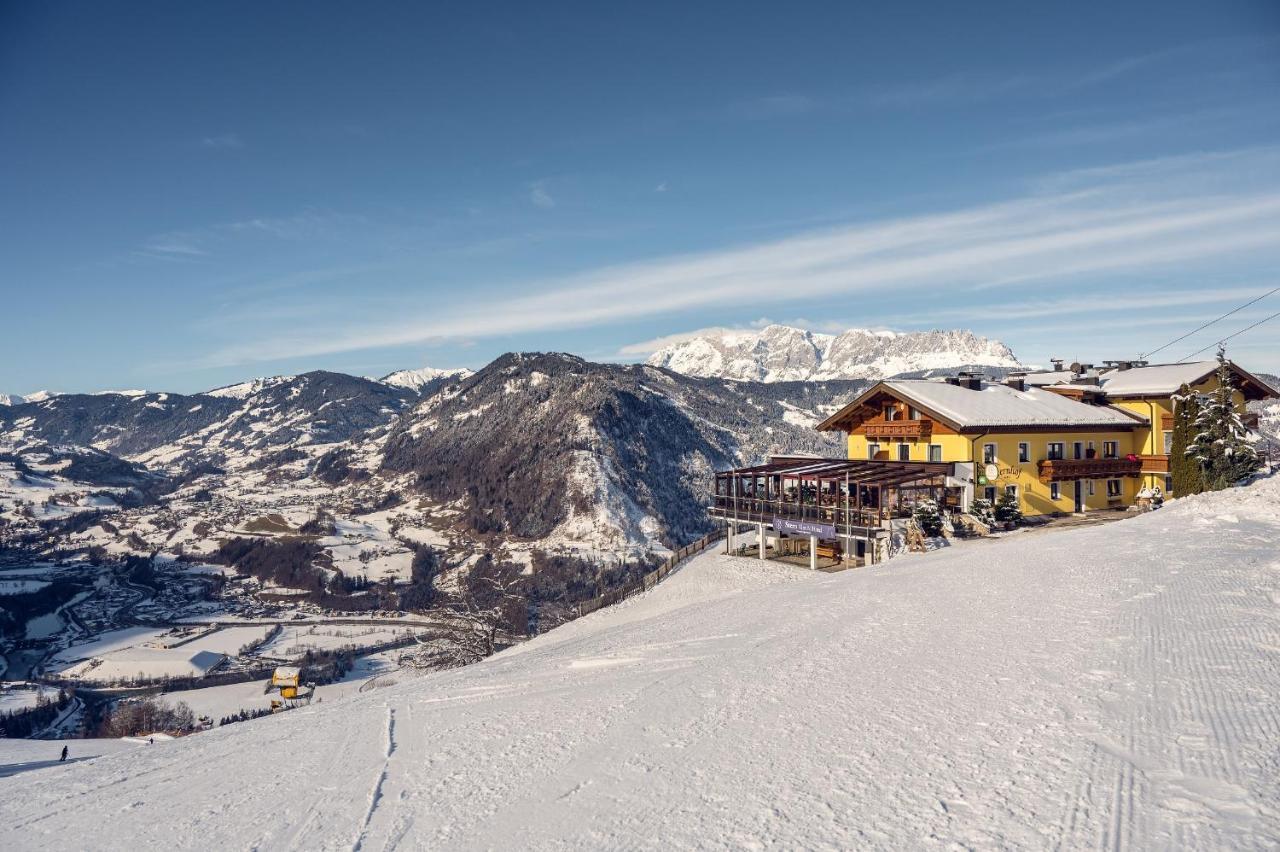 Alpendorf Hotel Stern Sankt Johann im Pongau Exterior photo